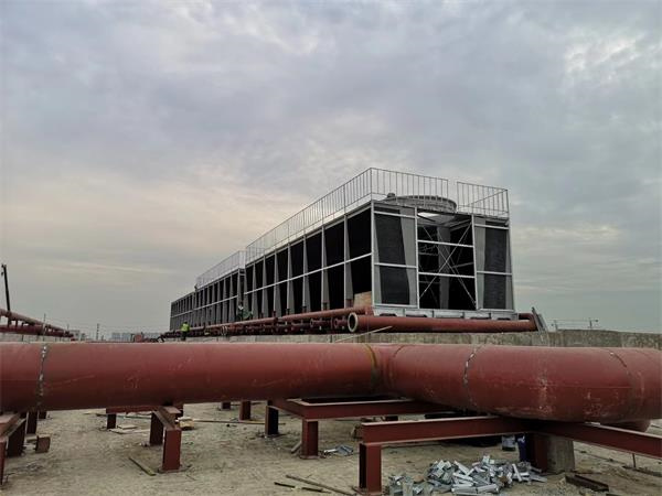 冷卻水塔的散熱形式(冷卻水塔散熱片是什么材料)